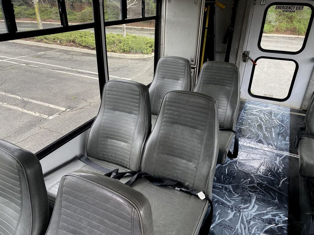 2014 Ford E350 Non-CDL Wheelchair Shuttle Bus For Sale For Adults Seniors Church and Medical Transport - 22380895 - 28