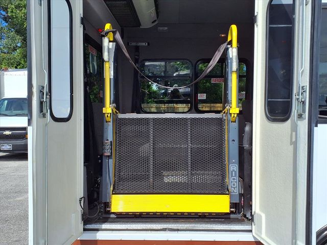 2014 Ford E450 15 Passenger Shuttle Bus w/Wheelchair - 22911586 - 11