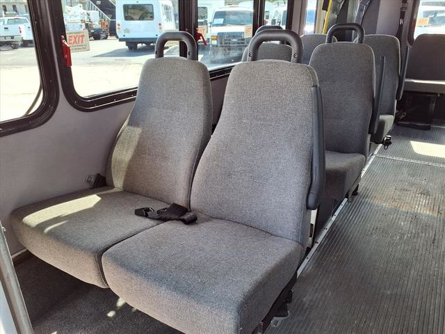 2014 Ford E450 15 Passenger Shuttle Bus w/Wheelchair - 22911586 - 20
