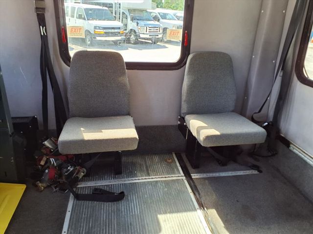 2014 Ford E450 15 Passenger Shuttle Bus w/Wheelchair - 22911586 - 21