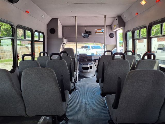 2014 Ford E450 15 Passenger Shuttle Bus w/Wheelchair - 22911586 - 23