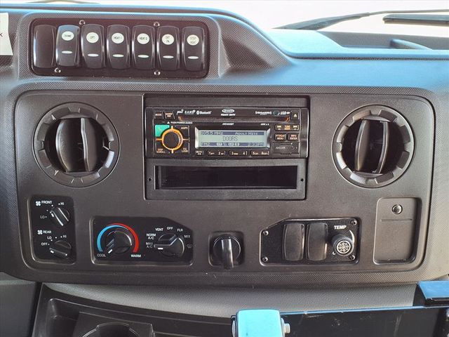 2014 Ford E450 15 Passenger Shuttle Bus w/Wheelchair - 22911586 - 28