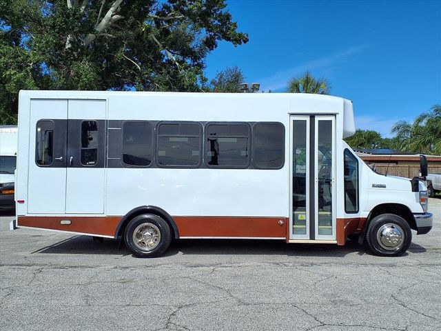2014 Ford E450 15 Passenger Shuttle Bus w/Wheelchair - 22911586 - 2