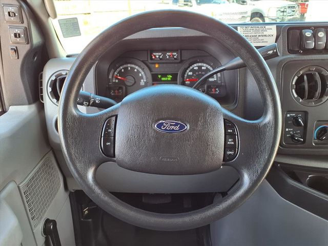 2014 Ford E450 15 Passenger Shuttle Bus w/Wheelchair - 22911586 - 35