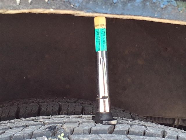 2014 Ford E450 15 Passenger Shuttle Bus w/Wheelchair - 22911586 - 43