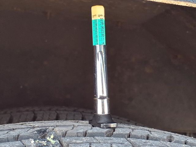 2014 Ford E450 15 Passenger Shuttle Bus w/Wheelchair - 22911586 - 44