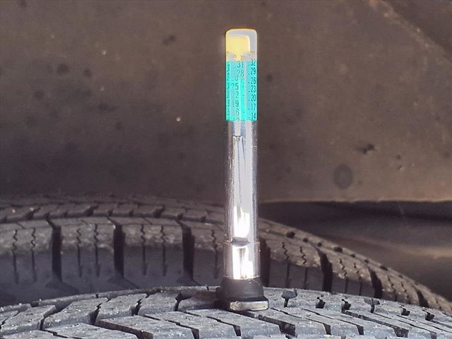 2014 Ford E450 15 Passenger Shuttle Bus w/Wheelchair - 22911586 - 47