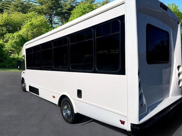 2014 Ford E450 Starcraft Wheelchair Shuttle Bus For Adults Seniors Church Medical Transport Handicapped - 22623124 - 10