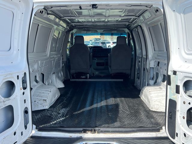 2014 Ford Econoline Cargo Van E-250 Commercial - 22998767 - 10