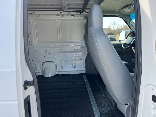 2014 Ford Econoline Cargo Van E-250 Commercial - 22998767 - 13