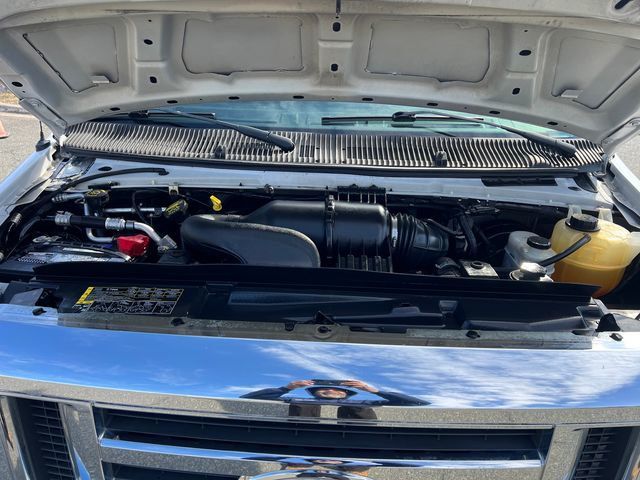 2014 Ford Econoline Cargo Van E-250 Commercial - 22998767 - 15