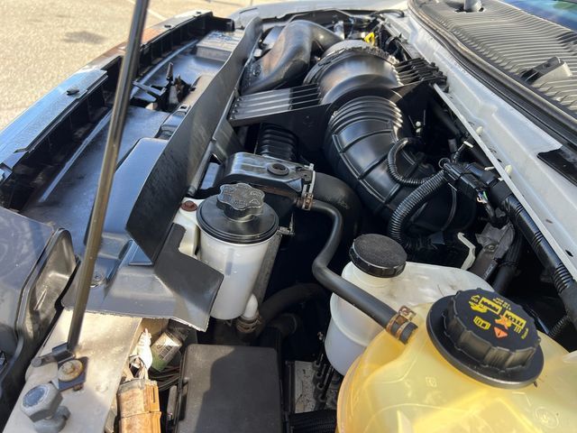 2014 Ford Econoline Cargo Van E-250 Commercial - 22998767 - 16