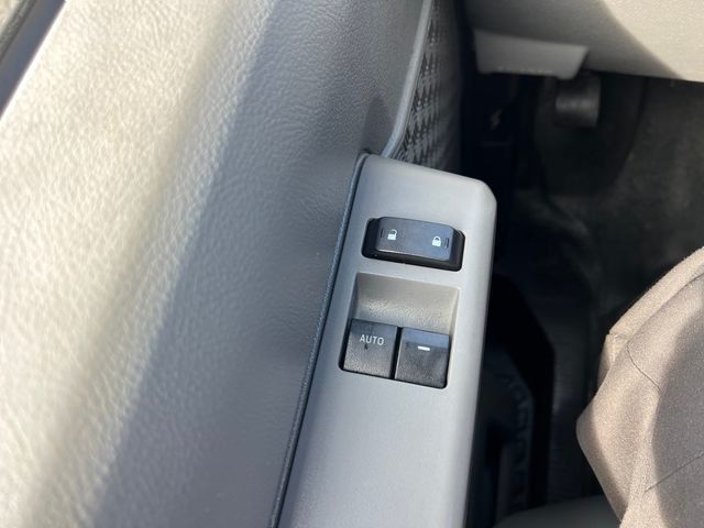 2014 Ford Econoline Cargo Van E-250 Commercial - 22998767 - 17
