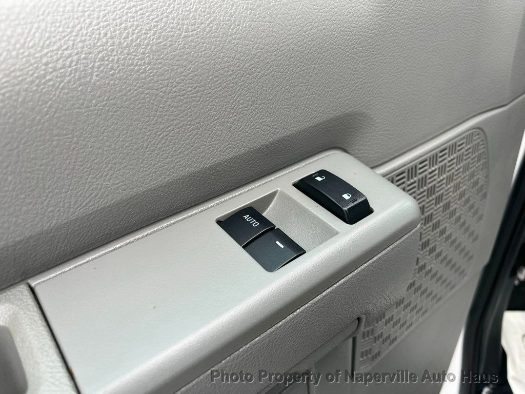 2014 FORD E-350 - Image 8