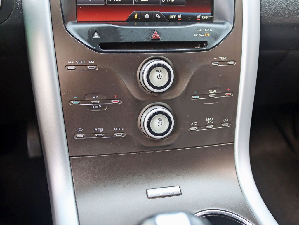 2014 Ford Edge SEL photo 16