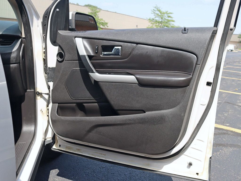 2014 Ford Edge SEL photo 24