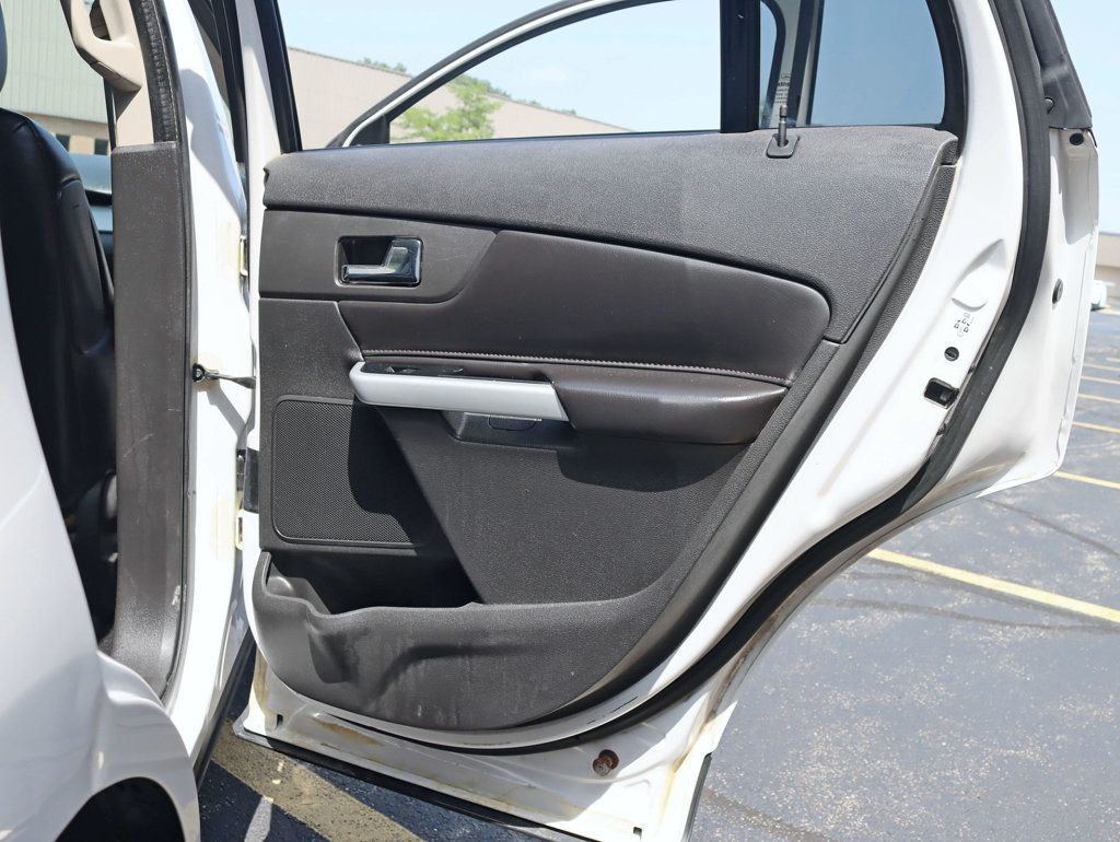 2014 Ford Edge SEL photo 26