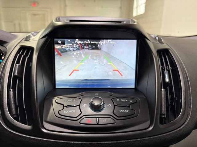 2014 Ford Escape 4WD 4dr SE - 23066842 - 17