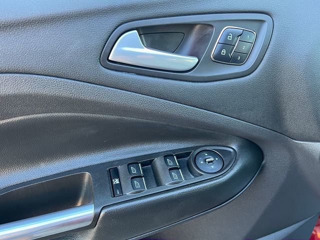 2014 Ford Escape 4WD 4dr Titanium - 23084269 - 9