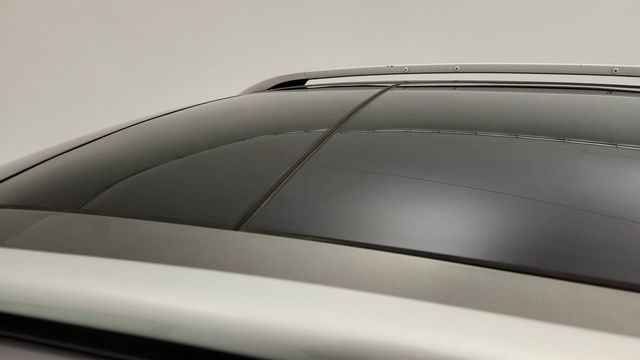 2014 Ford Escape 4WD 4dr Titanium w/ Turbo Engine, Panoramic Roof & Navigations - 22968457 - 9