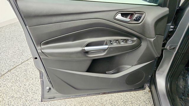 2014 Ford Escape 4WD 4dr Titanium w/ Turbo Engine, Panoramic Roof & Navigations - 22968457 - 10