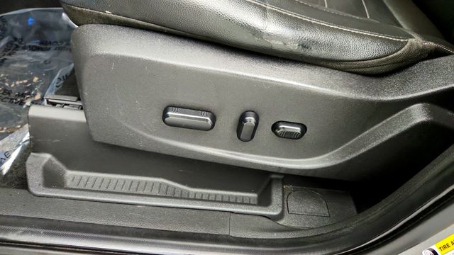 2014 Ford Escape 4WD 4dr Titanium w/ Turbo Engine, Panoramic Roof & Navigations - 22968457 - 11