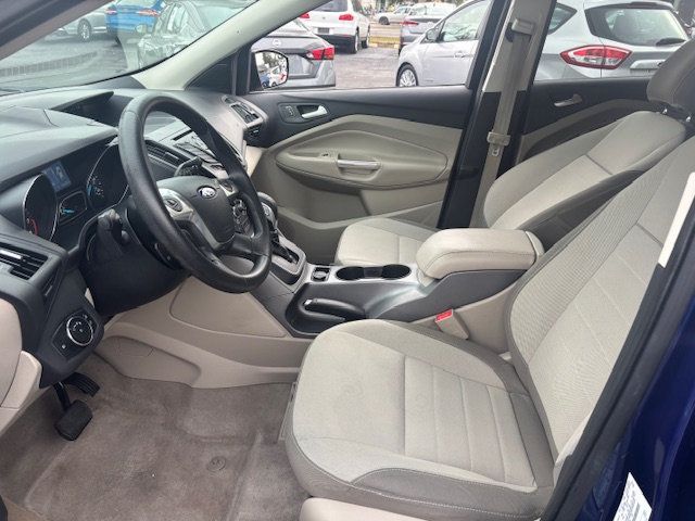 2014 Ford Escape FWD 4dr SE - 22951819 - 3