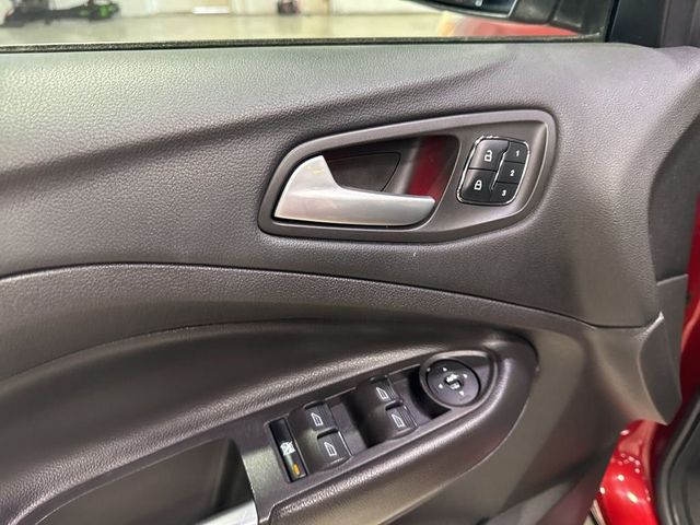 2014 Ford Escape FWD 4dr Titanium - 23002453 - 32