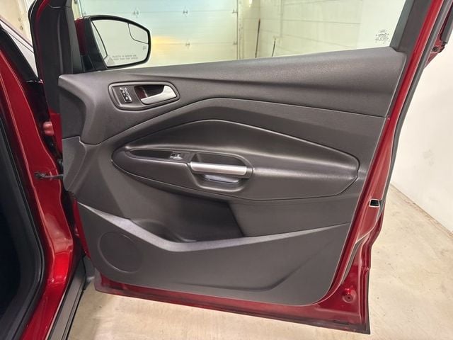 2014 Ford Escape FWD 4dr Titanium - 23002453 - 46