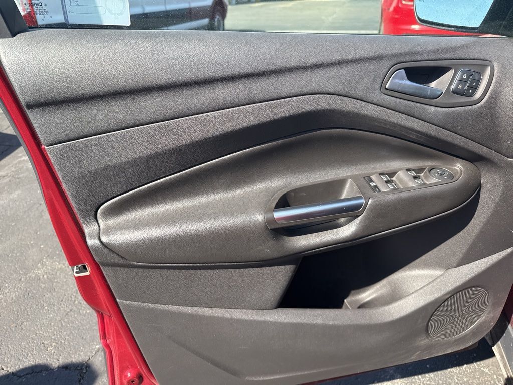 2014 Ford Escape FWD 4dr Titanium - 23002453 - 8