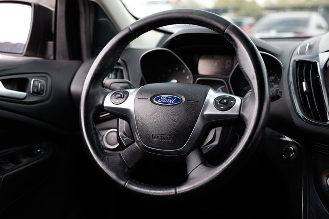 2014 Ford Escape FWD 4dr Titanium - 22990344 - 30