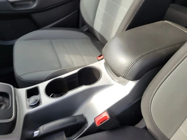 2014 Ford Escape SE Sport Utility 4D - 23032269 - 27