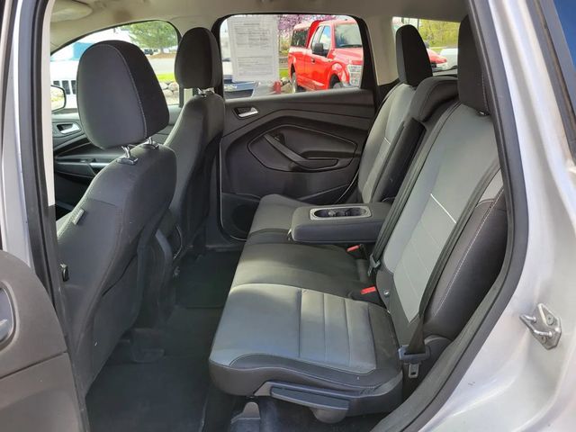 2014 Ford Escape SE Sport Utility 4D - 23032269 - 31