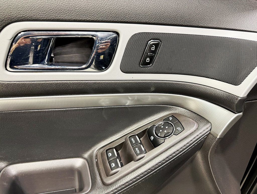 2014 Ford Explorer 4WD 4dr XLT - 22930630 - 25