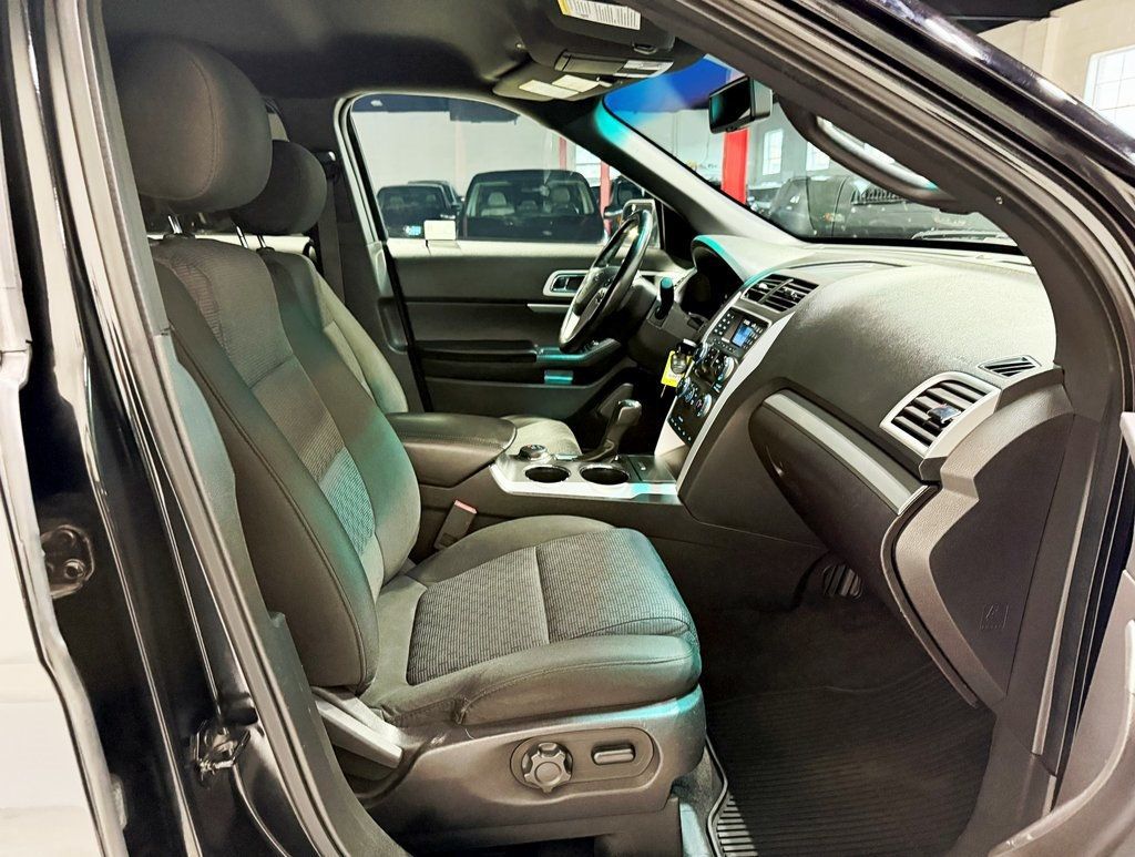 2014 Ford Explorer 4WD 4dr XLT - 22930630 - 34