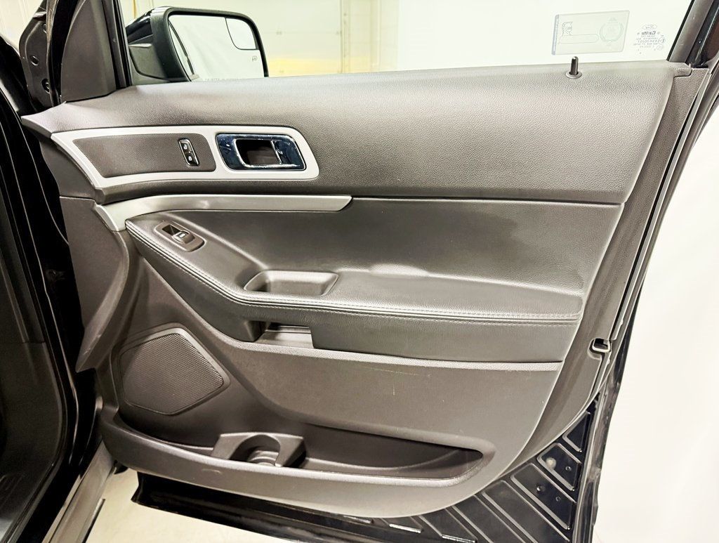 2014 Ford Explorer 4WD 4dr XLT - 22930630 - 35