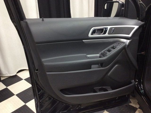 2014 Ford Explorer XLT photo 7