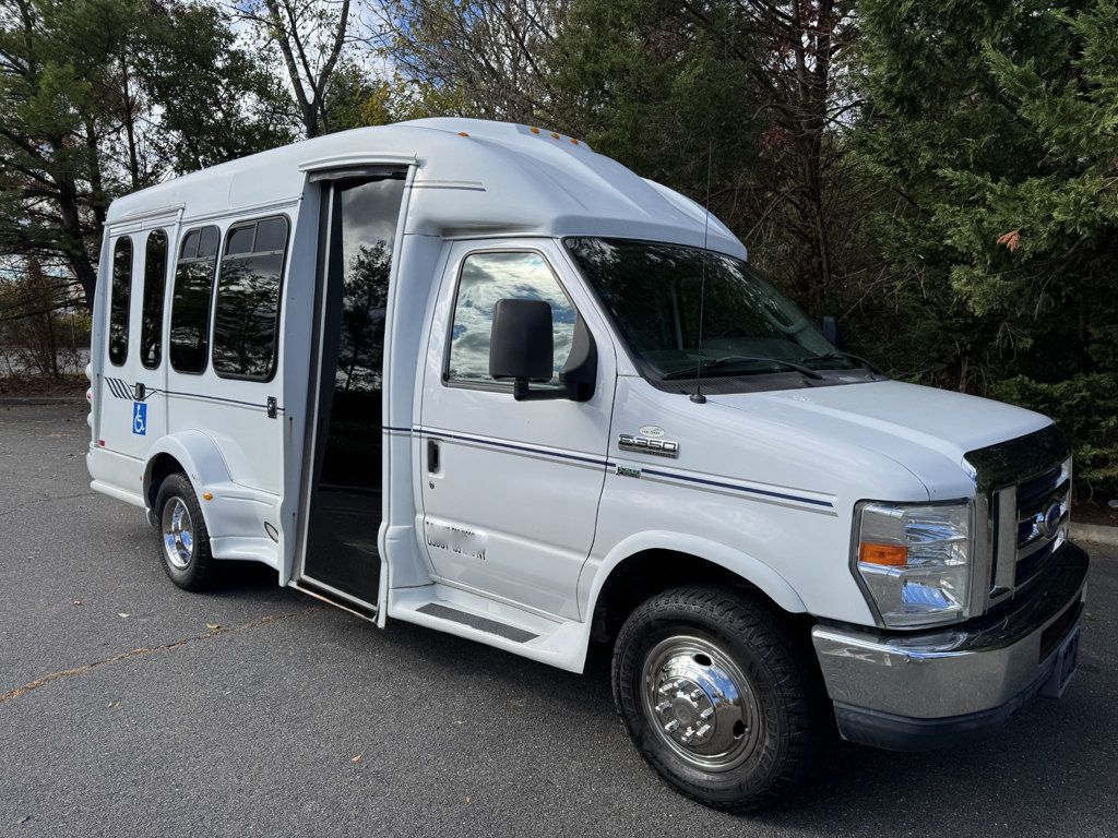 2014 Ford E-350 Cutaway Non-CDL Wheelchair Shuttle Bus For Adults Medical Transport Mobility ADA Handicapped - 22933366 - 0