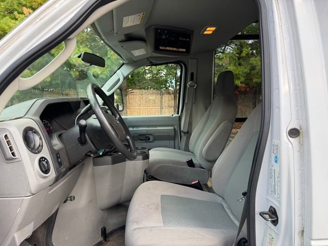 2014 Ford E-350 Cutaway Non-CDL Wheelchair Shuttle Bus For Adults Medical Transport Mobility ADA Handicapped - 22933366 - 9