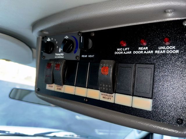 2014 Ford E-350 Cutaway Non-CDL Wheelchair Shuttle Bus For Adults Medical Transport Mobility ADA Handicapped - 22933366 - 38