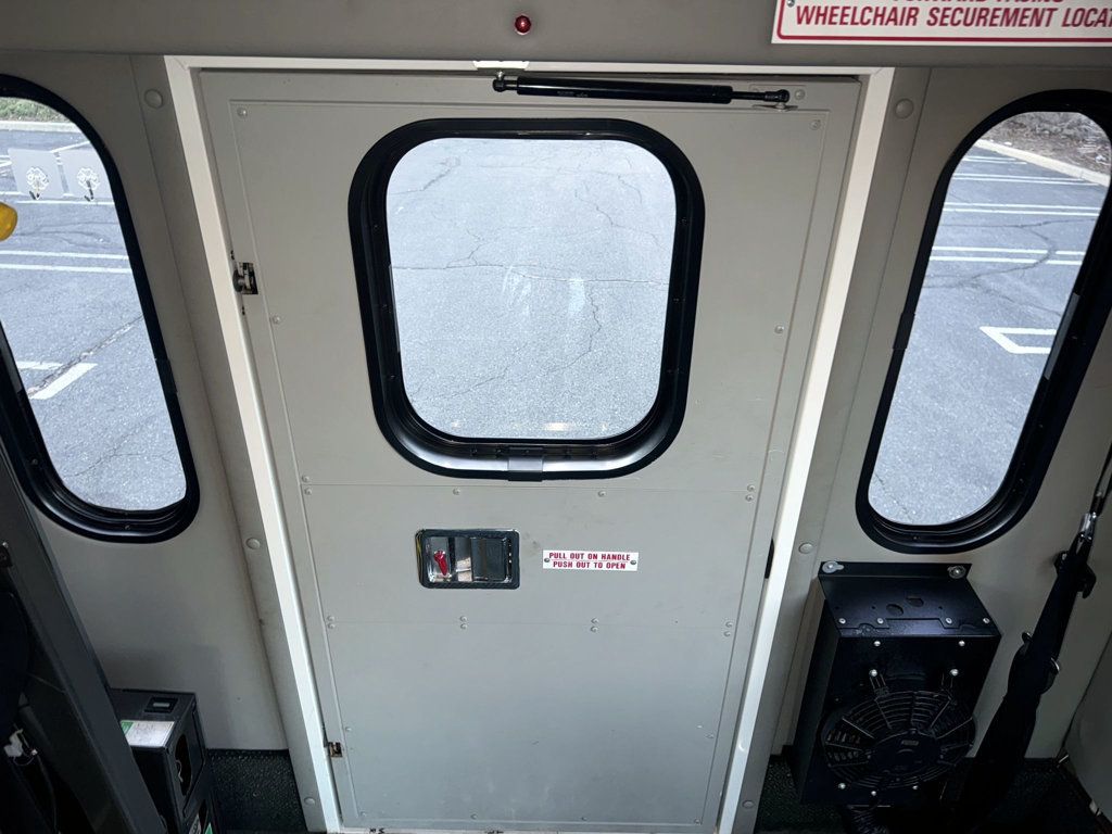 2014 Ford E-350 Cutaway Non-CDL Wheelchair Shuttle Bus For Adults Medical Transport Mobility ADA Handicapped - 22933366 - 41