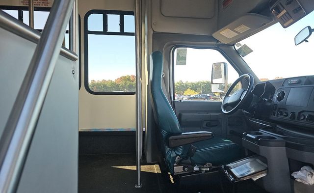 2014 Ford E-350 Cutaway Non-CDL Wheelchair Shuttle Bus For Adults Seniors Church Handicapped Transportation - 22939368 - 17