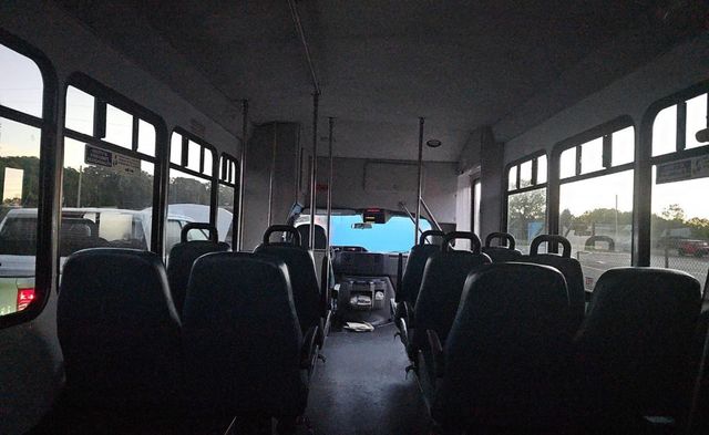 2014 Ford E-350 Cutaway Non-CDL Wheelchair Shuttle Bus For Adults Seniors Church Handicapped Transportation - 22939368 - 18