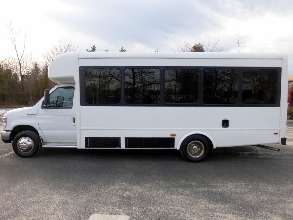 2014 Ford E-350 Cutaway Non-CDL Wheelchair Shuttle Bus For Adults Seniors Church Handicapped Transportation - 22939368 - 3