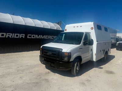 2014 Ford E-350 Enclosed Utility Service Truck