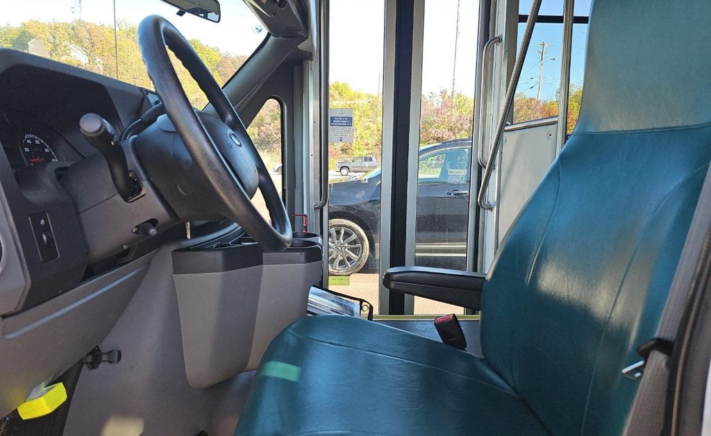 2014 Ford E-350 Non-CDL Wheelchair Accessible Shuttle Bus For Adults Seniors Church Handicapped Transportation - 22939368 - 16