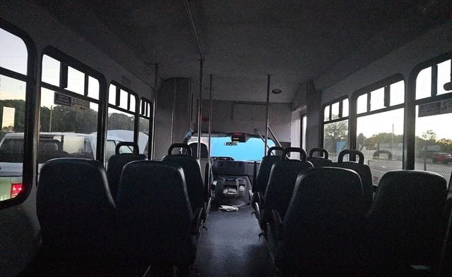 2014 Ford E-350 Non-CDL Wheelchair Accessible Shuttle Bus For Adults Seniors Church Handicapped Transportation - 22939368 - 18