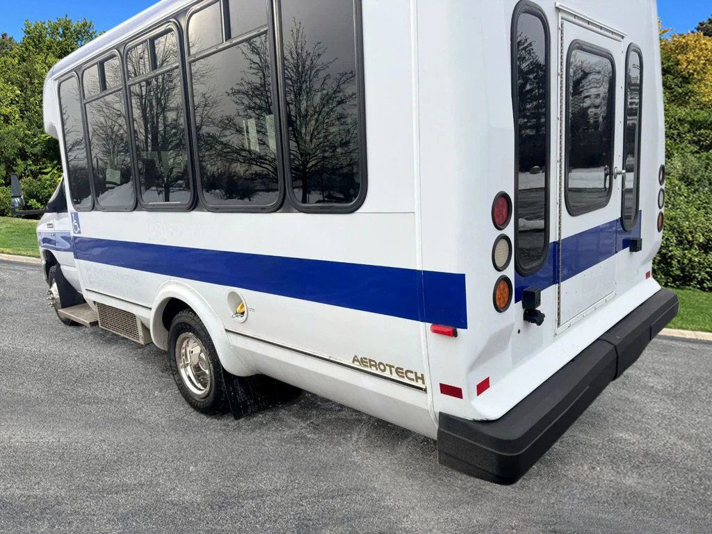2014 Ford E-350 Non-CDL Wheelchair Shuttle Bus Adult Wheelchair-Accessible Transportation - 22958809 - 7