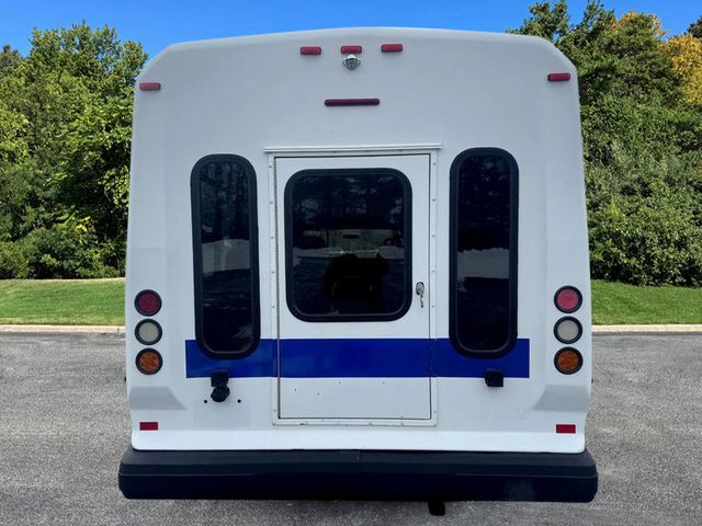 2014 Ford E-350 Non-CDL Wheelchair Shuttle Bus Adult Wheelchair-Accessible Transportation - 22958809 - 8