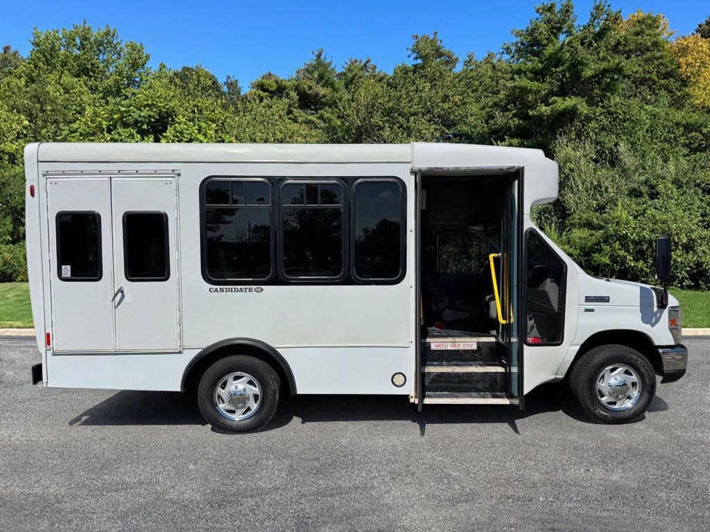 2014 Ford E-350 Non-CDL Wheelchair Shuttle Bus For Sale For Adults Handicapped, ADA & Medical Transportation - 22905779 - 2